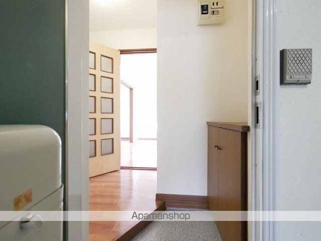 T’s House北27条の玄関写真