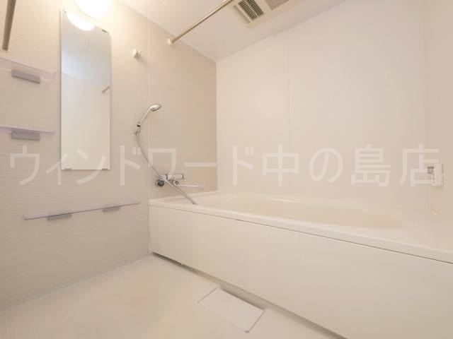 バス・シャワールーム　詳細は、ウィンドワード中の島店までご相談下さい。