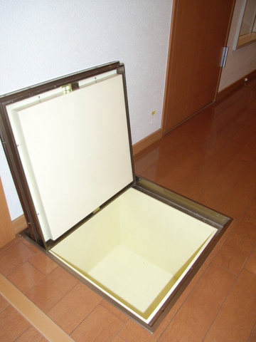 その他設備　嬉しい床下収納完備♪