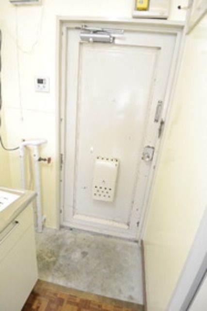 玄関　★お部屋探しは株式会社タウンハウジング東京まで★