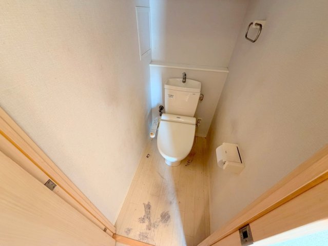 トイレ　清潔感のあるトイレは、誰もがリラックスできる空間です。