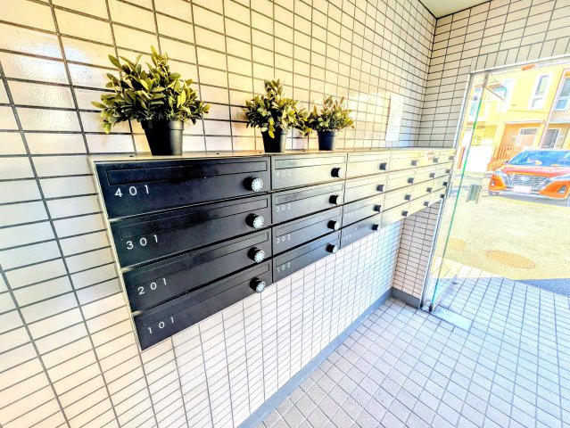 ベルナス上大岡の外観写真
