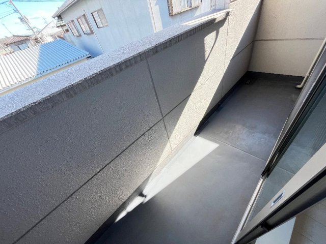 バルコニー　東向き