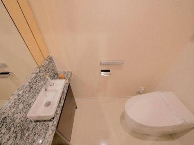 トイレ　※別部屋の写真を使用しています。