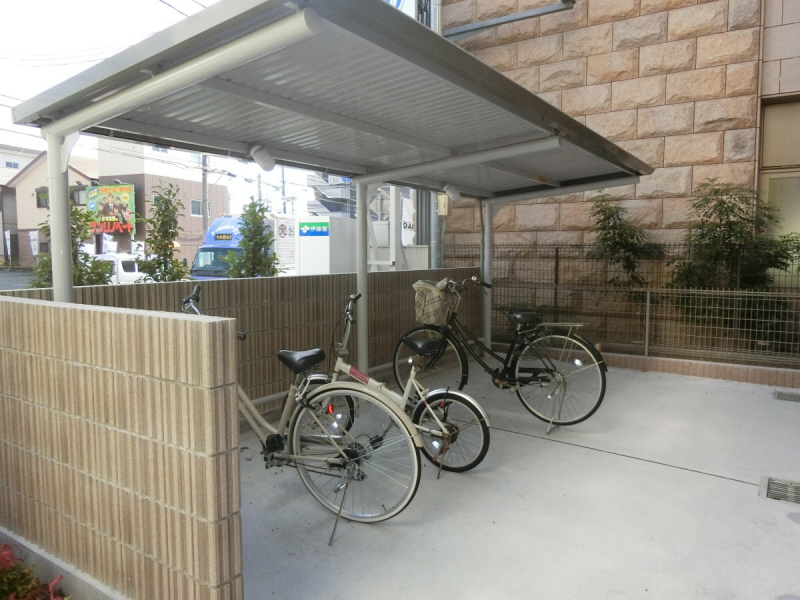 ＪＲ山陽本線 西明石駅 徒歩7分 3階建 築6年の外観写真