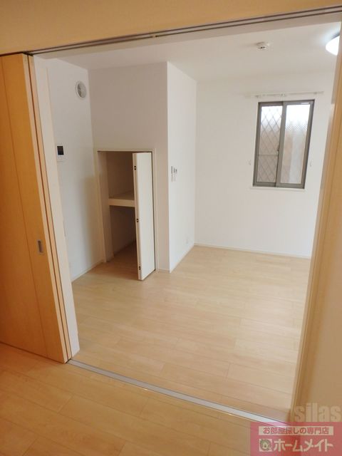 居室・リビング　同メーカー施工例