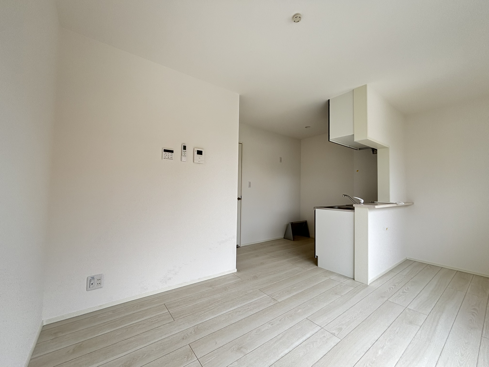 仙台市地下鉄南北線 台原駅 徒歩4分 2階建 築1年の居間写真