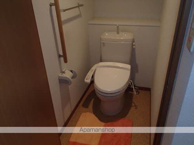 山陽新幹線 博多駅 徒歩9分 14階建 築22年のトイレ写真