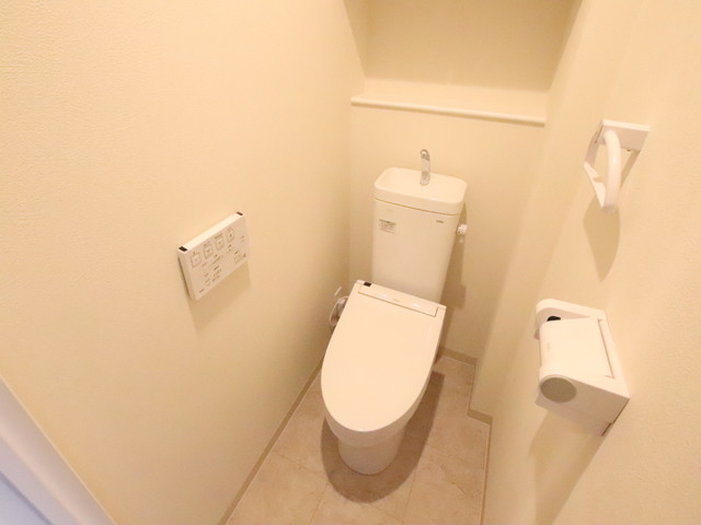 ラ・カーサ・フェリーチェ阪神尼崎のトイレ写真