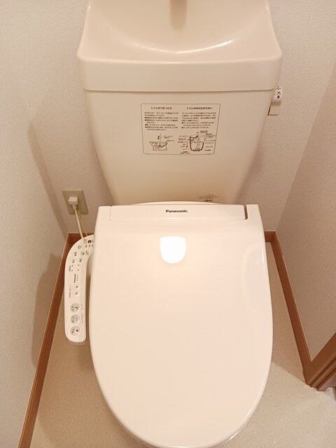 グリーンヒルうぐいすDのトイレ写真