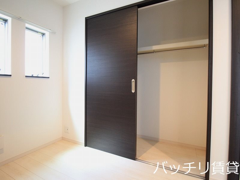 収納　同シリーズの別のお部屋。現況を優先します。