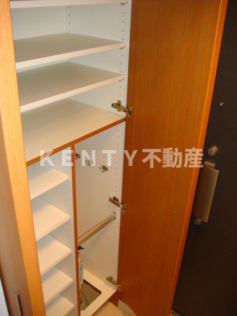 玄関　落ち着いた玄関です