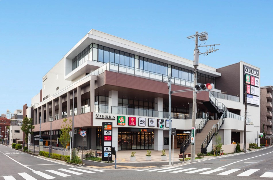 ショッピングセンター　ビエラ蒔田（ショッピングセンター）まで324m