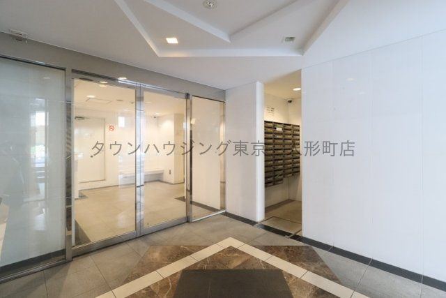 エントランス　エントランス