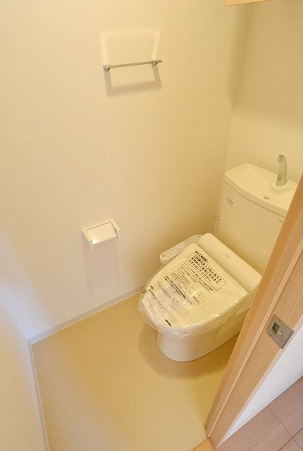 トイレ　★ウォシュレット付きの綺麗なトイレです★