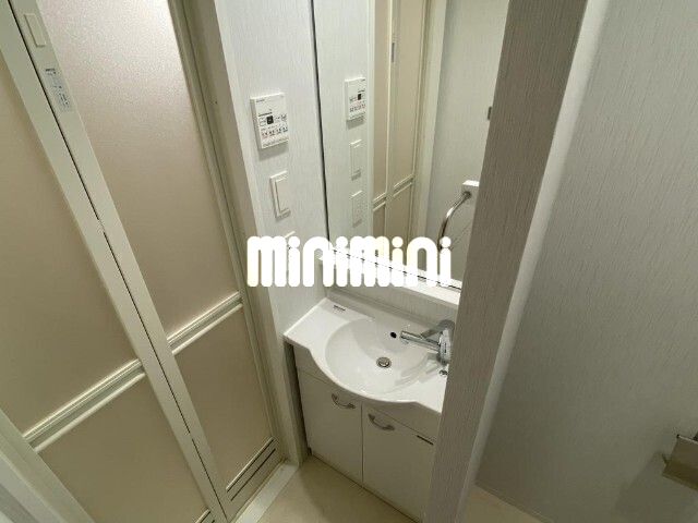 洗面設備　同タイプ別号室の写真です。