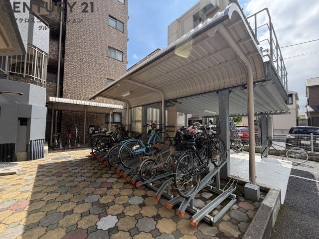 レジェンダリー小松の外観写真