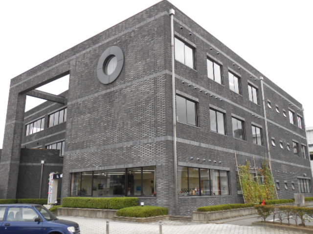 役所　なんなん広場・南部図書館（役所）まで975m