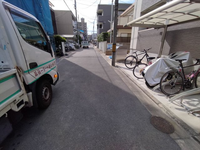 その他共有部分　前面道路