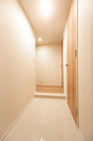 玄関　※写真は同タイプ住戸です。