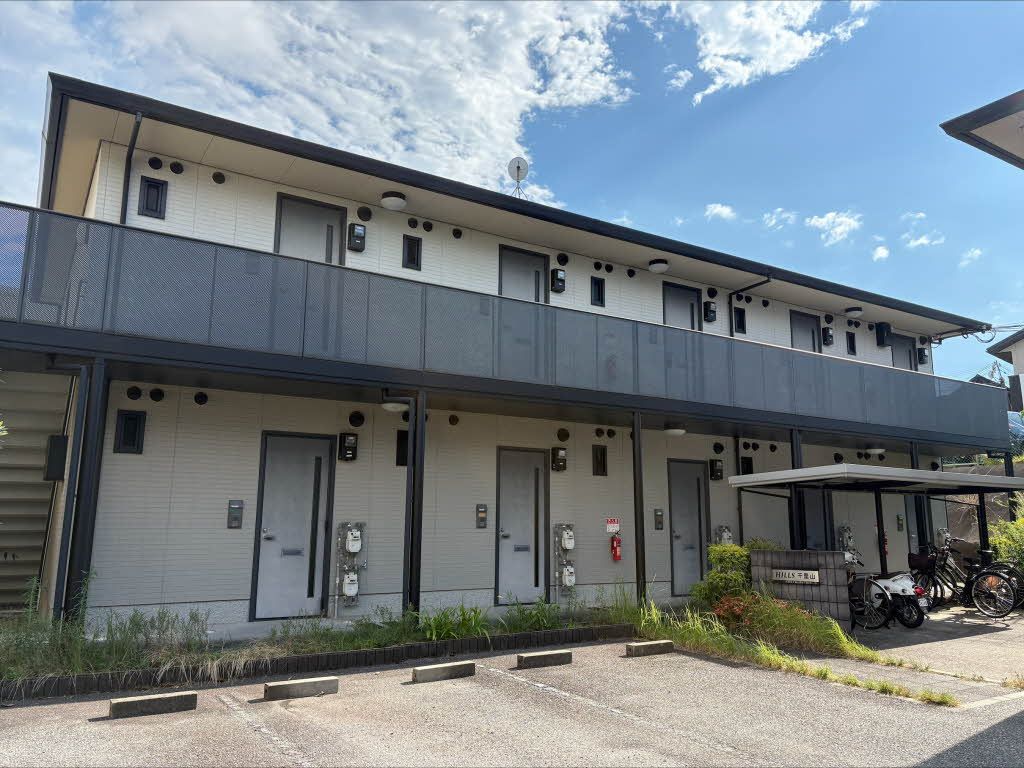 建物外観　積水ハウス施工・軽量鉄骨造２階建て
