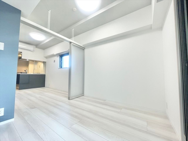 その他部屋・スペース　同一建物内１００５号室内装写真転載