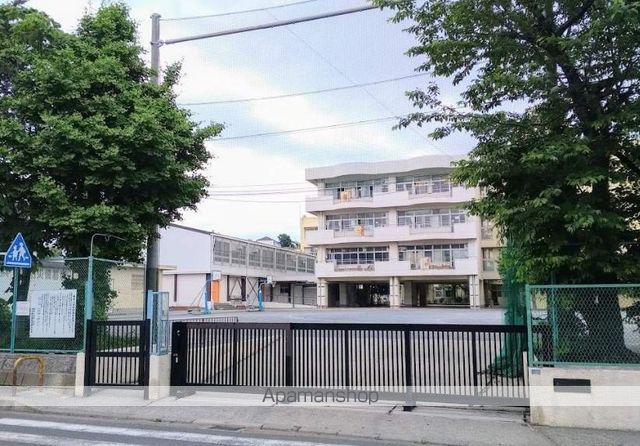 小学校　横浜市立駒林小学校（小学校）まで611m