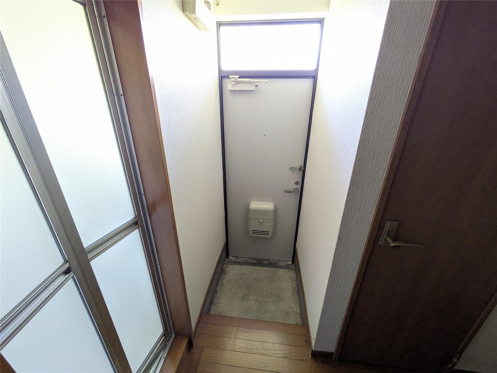 玄関　玄関