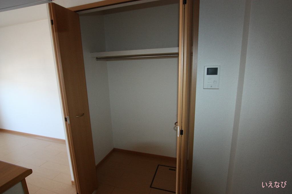 収納　クローゼット