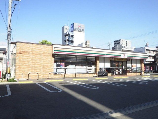 コンビニ　セブンイレブン大阪東三国4丁目店（コンビニ）まで270m
