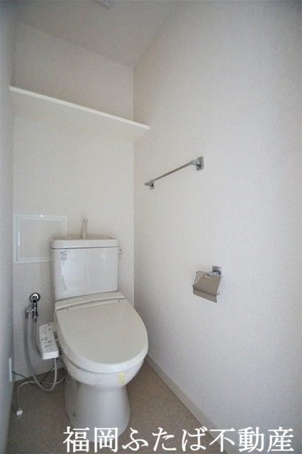 サンロージュ薬院駅前のトイレ写真