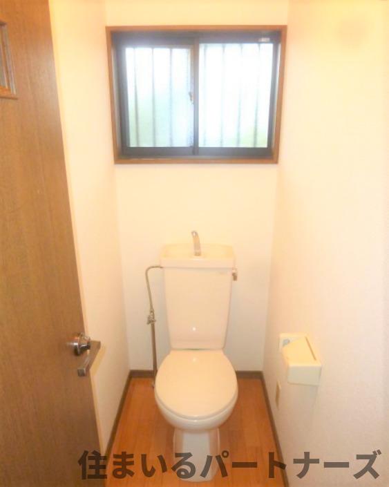 トイレ　コンパクトで使いやすいトイレです