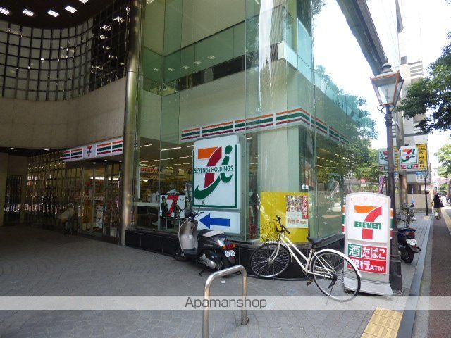 コンビニ　セブンイレブン（コンビニ）まで60m