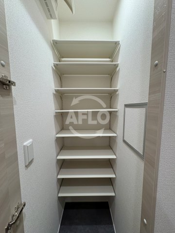 収納　アザレア深江橋　シューズボックス