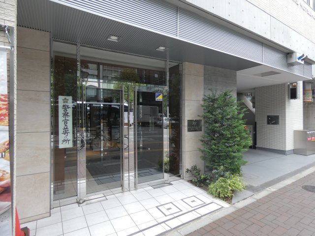 エントランス　エントランス