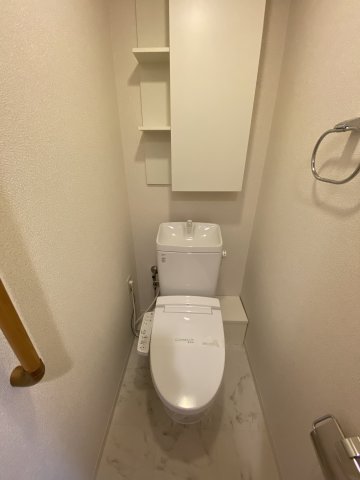 トイレ　＊同間取り別部屋参照