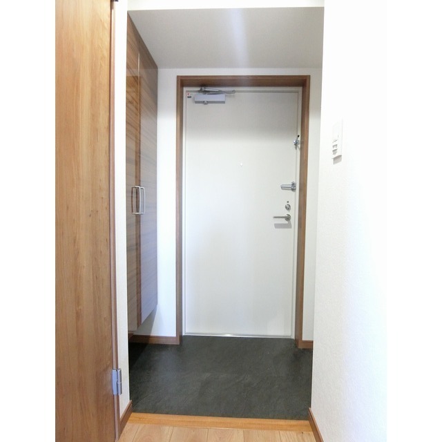 玄関　たっぷり収納できるシューズボックス♪