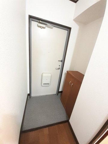 玄関　シンプルで使いやすい玄関です