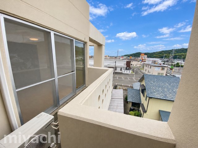 ＪＲ徳島線 石井駅 徒歩7分 5階建 築35年の内装写真
