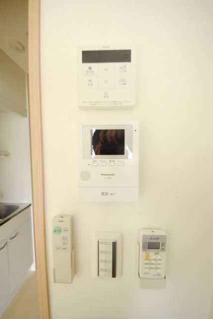 セキュリティ　★カメラ付きのインターフォンです★