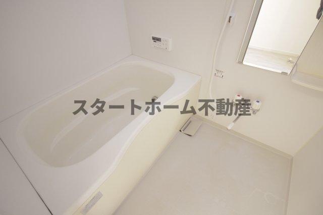 バス・シャワールーム　ゆったり過ごせるお風呂です