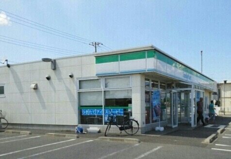 その他　ファミリーマート（その他）まで350m