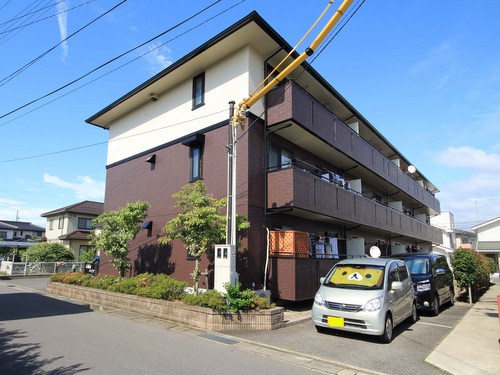 長野市里島のアパートの建物外観