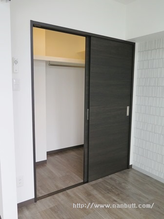 収納　洋室のウォークインクローゼット