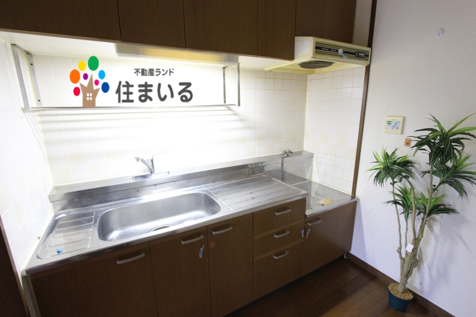 地下鉄桜通線 徳重駅 徒歩12分 3階建 築26年のキッチン写真