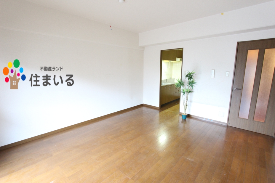 地下鉄桜通線 徳重駅 徒歩12分 3階建 築26年の居間写真