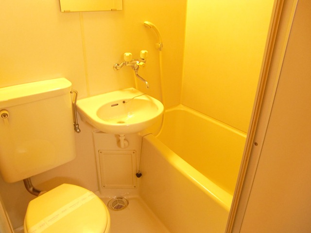 トイレ　※写真は別のお部屋のものです。現況を優先させて頂きます。