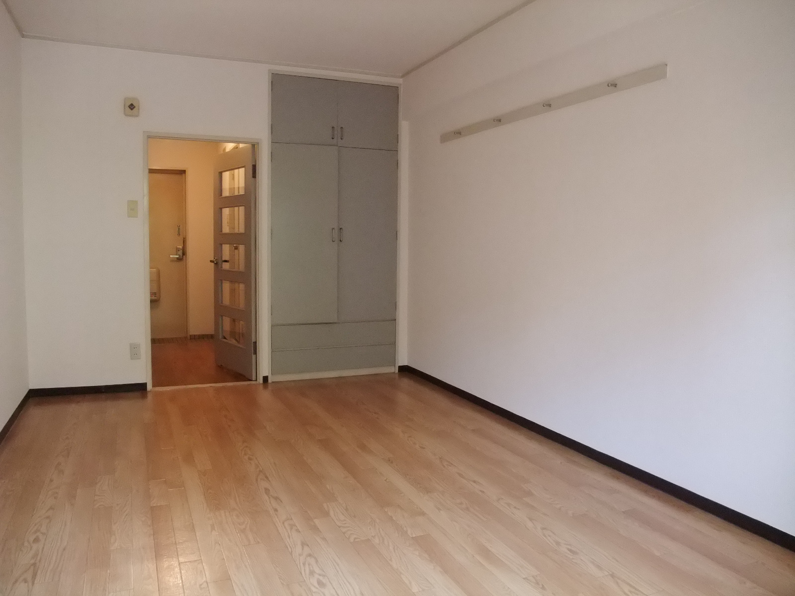 居室・リビング　※写真は別のお部屋のものです。現況を優先させて頂きます。