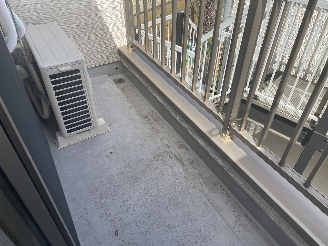 バルコニー　バルコニー