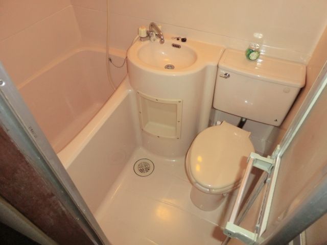 バス・シャワールーム